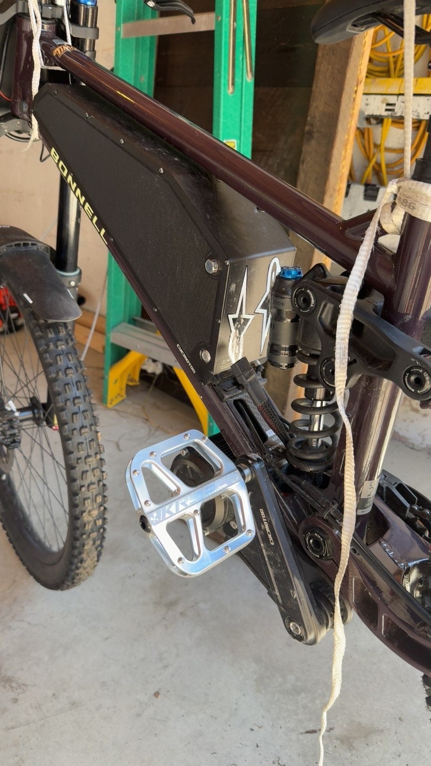 Timoto Wide Chrome Bike Pedals (Universal Fit)